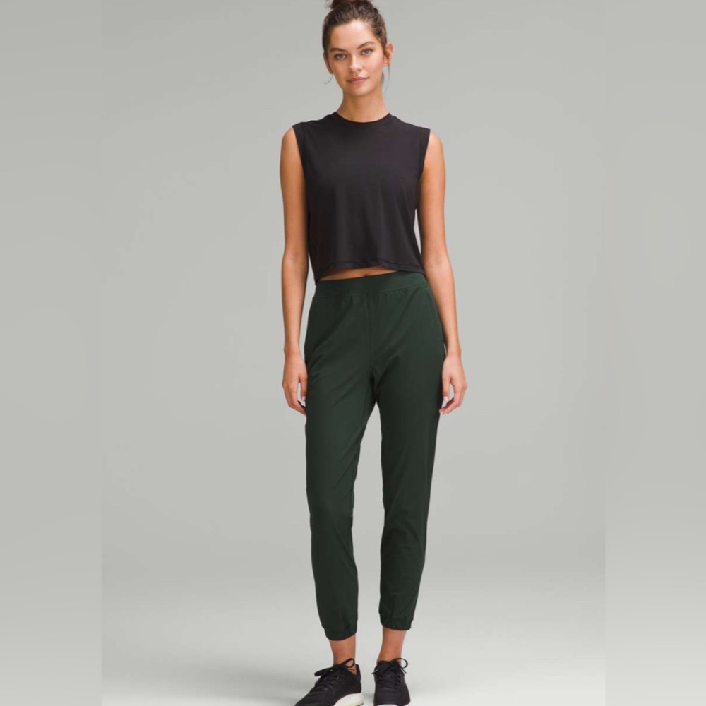 NWOT Lululemon Adapted State Jogger in Legacy Green - Size 14